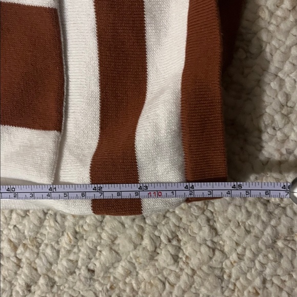 First Love Warm Brown and Cream Sweater Pancho-style Small - Picture 13 of 16